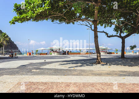 Brazil, Rio de Janeiro: View of Leme beach on a sunny morning Stock Photo