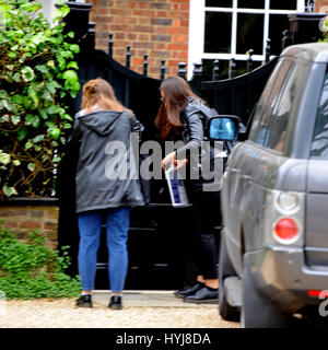 London, UK. 04th Apr, 2017. Fans Fans seen by George Michael's house in North London 04 April 2017 Credit: Fabrizio Carta/Alamy Live News Stock Photo