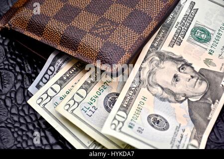Mens louis vuitton wallet hi-res stock photography and images - Alamy