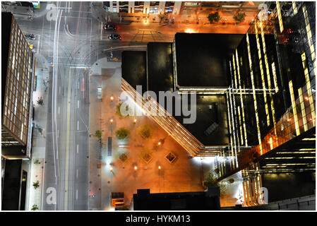 Tall building hi-res stock photography and images - Alamy