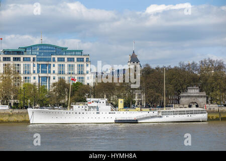 HQS Wellington, home of the Honourable Company of Master Mariners, Temple Stairs, Victoria Embankment, London WC2, member of Grimsby Class of sloops Stock Photo