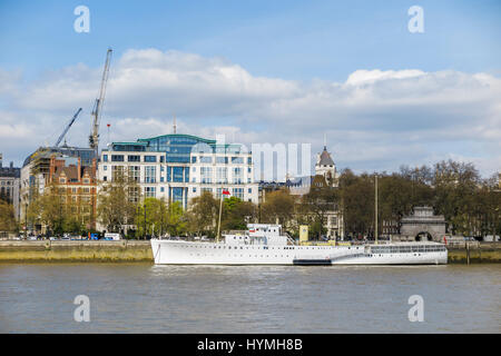 HQS Wellington, home of the Honourable Company of Master Mariners, Temple Stairs, Victoria Embankment, London WC2, member of Grimsby Class of sloops Stock Photo