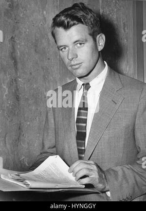 Robert Kennedy, Senate Rackets Committee Counsel as he appeared at the District Court as the Government's witness in the Contempt of Congress trial against Teamsters Union Vice President Frank W. Brewster. Washington, DC, 6/14/47.. Stock Photo