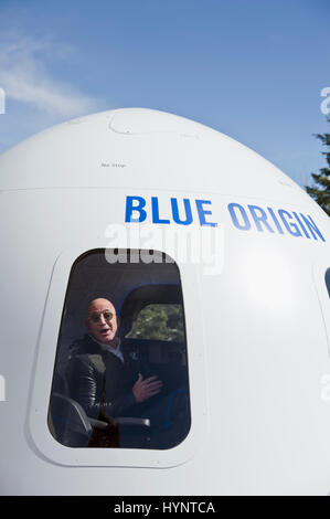 Colorado Springs, USA. 05th Apr, 2017. Amazon and Blue Origin founder Jeff Bezos announces in Colorado Springs, Colorado that he will sell $1 billion dollars of Amazon stock each year to fund his space rocket venture. Credit: Chuck Bigger/Alamy Live News Stock Photo