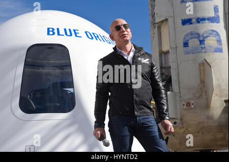 Colorado Springs, USA. 05th Apr, 2017. Amazon and Blue Origin founder Jeff Bezos announces in Colorado Springs, Colorado that he will sell $1 billion dollars of Amazon stock each year to fund his space rocket venture. Credit: Chuck Bigger/Alamy Live News