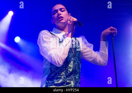 Milan, Italy. 05th Apr, 2017. The English singer-songwriter and model DUA LIPA performs live on stage at Fabrique during the 'US/European Tour 2017' Credit: Rodolfo Sassano/Alamy Live News Stock Photo