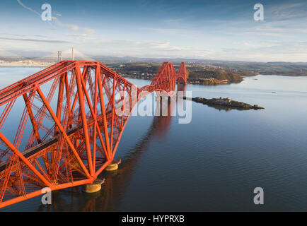 The Forth rail bridge over the Firth of Forth as seen from South Queensferry, Lothian, Scotland. Stock Photo