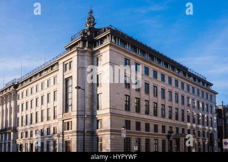 33 Grosvenor place, London, England, U.K Stock Photo - Alamy