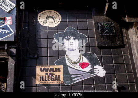 Mural with Libertines frontman Peter 'Pete' Doherty, English musician and songwriter on a wall in Brick lane, Shoreditch, London, UK Stock Photo