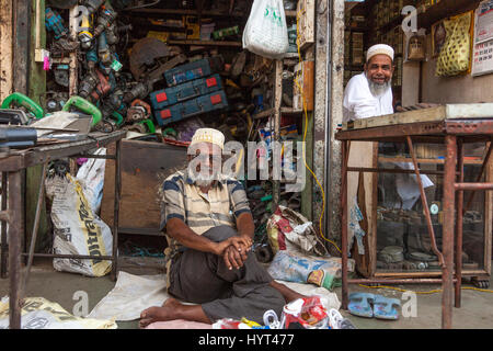 Market stall in Bhendi Bazaar, Mumbai, India Stock Photo