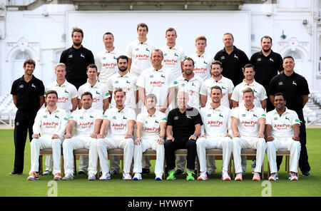 Nottinghamshire's (top row left-right) Ross Herridge, Greg Smith, Matthew Carter, Ben Kitt, Tom Moores, James Pipe, Phil Tranter (middle row left-right) Ant Botha, Luke Wood, Jake Libby, Brett Hutton, Luke Fletcher, Brendan Taylor, Riki Wessels, Steven Mullaney, Paul Franks, (bottom row left-right) Harry Gurney, Michael Lumb, Stuart Broad, Chris Read, Peter Moores, Alex Hales, Jake Ball, Samit Patel Stock Photo