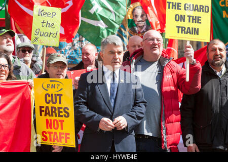 London, UK. 26th Apr, 2017. Mick Cash, RMT General Secretary at RMT protest outside Parliament, marking the 1st anniversary of industrial action against Southern Rail regarding their proposal to extend (DOO) Driver Only Operation. Credit: Steve Parkins/Alamy Live News Stock Photo