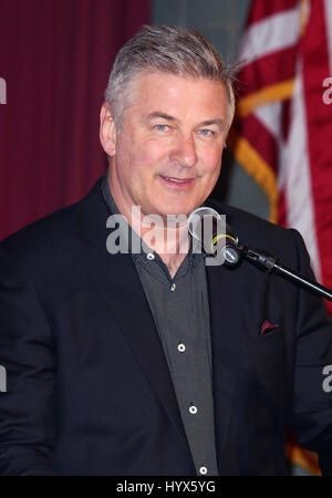 Philadelphia, PA, USA. 7th Apr, 2017. Alec Baldwin pictured at an author event for Nevertheless: A Memoir at the Penn Museum of Archaeology and Anthropology in Philadelphia, PA on April 7, 2017 Credit: Star Shooter/Media Punch/Alamy Live News Stock Photo