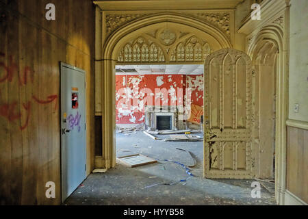 ILLINOIS, USA: HAUNTING images have revealed the derelict remains of the once severely overcrowded American prison which was in operation for almost a century and a half and featured in the opening sequence of the John Landis hit film, The Blues Brothers. The eerie snaps show the peeling walls, collapsing ceilings and rusted jail bars of the Joliet Correctional Centre. In other pictures, graffiti has been sprawled over the walls and mirrors whilst one image taken from the upper floor of the prison shows how the brick work has started to crumble, leading to disintegration of the floor. Another  Stock Photo