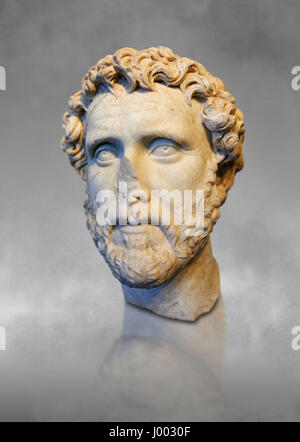 Roman portrait bust of Emperor Antoninus Pius, 138-161 AD. Titus Fulvius Aelius Hadrianus Antoninus Augustus Pius, National Roman Museum, Rome, Italy Stock Photo