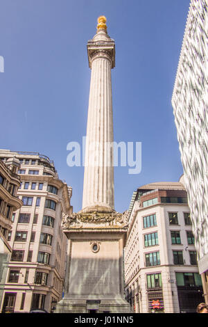The 'Monument' in London, desogned by Christopher Wren to commemorate the Great Fire of London (1666). Stock Photo