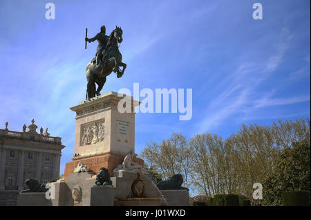 19th Century equestrian statue of Felipe IV in Madrid (Spain) Stock Photo