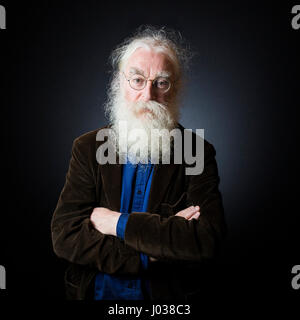 Portrait de Irving (Leonard) Finkel, archelogue-assyriologue, specialiste de l'Ancienne Mesopotamie au Department du Moyen-Orient du British-Museum a  Stock Photo