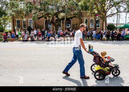 Lake Wales Florida,historic downtown,Polk State College,JD Alexander Center,street festival,Lake Wales Mardi Gras,annual community event,father dad,bo Stock Photo