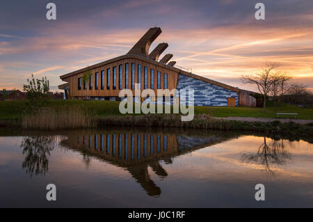 Sunset reflections at the GlaxoSmithKline Carbon Neutral Laboratory for Sustainable Chemistry, on the Jubilee Campus of Nottingham University UK Stock Photo