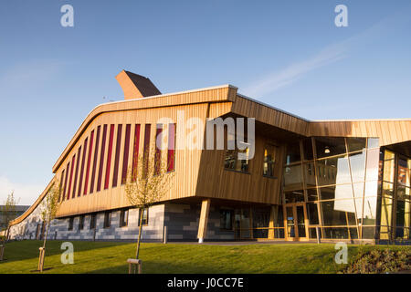 The GlaxoSmithKline Carbon Neutral Laboratory for Sustainable Chemistry, on the Jubilee Campus of Nottingham University Nottinghamshire England UK Stock Photo