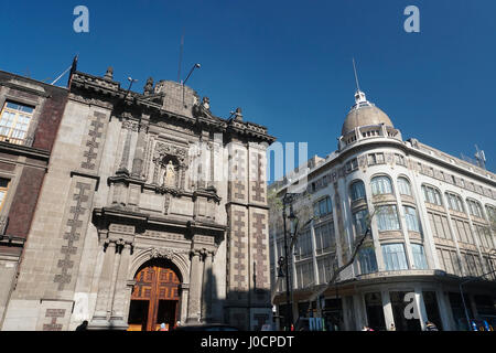 El Palacio de Hierro department stores', Mexico City, Mexico Stock Photo -  Alamy