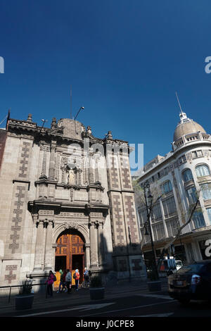 El Palacio de Hierro department stores', Mexico City, Mexico Stock Photo -  Alamy