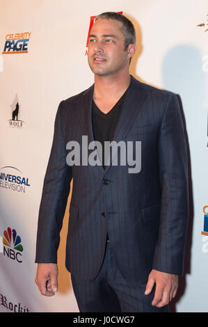 Chicago, Illinois, USA. 10th Apr, 2017. Taylor Kinney pictured as TV Guide Magazine celebrates cover stars, Taylor Kinney, Jesse Spencer and Chicago Fire at RockIt in Chicago, Illinois on April 10. 2017. Credit: Cindy Barrymore/Media Punch/Alamy Live News Stock Photo