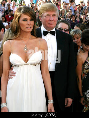 Los Angeles, CA, USA. 19th Sep, 2004. 2004 KATHY HUTCHINS /HUTCHINS PHOTO.56TH ANNUAL PRIMETIME EMMY'S.SHRINE AUDITORIUM.LOS ANGELES, CA.SEPTEMBER 19, 2004.DONALD TRUMP.FIANCE. Credit: Kathy Hutchins/via ZUMA Wire/ZUMA Wire/Alamy Live News Stock Photo