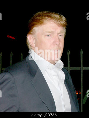 September 17, 2005 - Los Angeles, CA, USA - Donald Trump.US Magazine Hot 20 Party.LAX Club.Los Angeles, CA.September 17, 2005.Â©2005 Kathy Hutchins / Hutchins Photo (Credit Image: © Kathy Hutchins/via ZUMA Wire via ZUMA Wire) Stock Photo