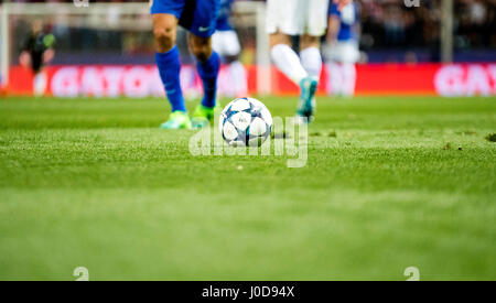 Madrid, Spain. 12th April, 2017. Ball of the match during the football match of quarterfinals of 2016/2017 UEFA Champions League between Atletico de Madrid and Leicester City  Football Club at Calderon Stadium on April 12, 2017 in Madrid, Spain. ©David Gato/Alamy Live News Stock Photo