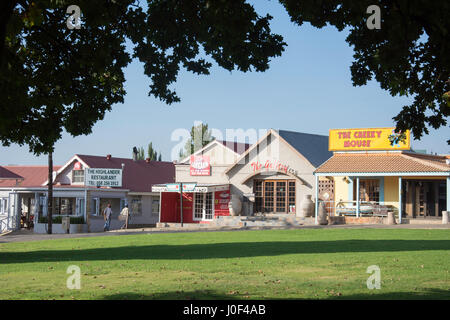 Shops and restaurants on The Main Square, Clarens, Free State Province, South Africa Stock Photo