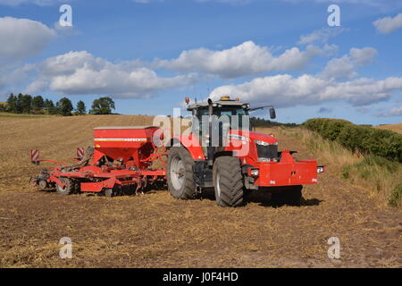 Massey Ferguson 7624 tractor Stock Photo