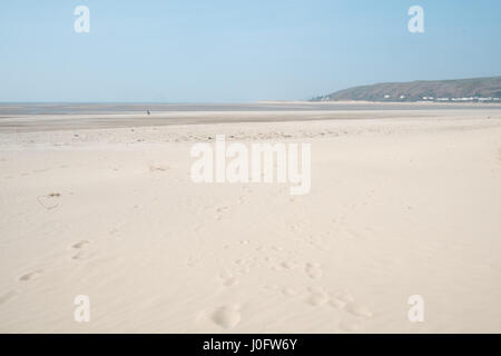 Sand, dunes,sand dunes, at, Ynyslas,Ynslas,ynyslas sand dunes,beach,empty,popular,coast,coastline,for,wading,birds,and,hikers,Ceredigion,Mid,Wales,U.K. Stock Photo