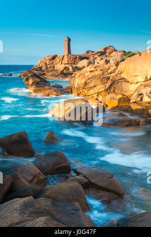 Ploumanach Lighthouse, Cote de Granit Rose, Cotes d'Amor, Brittany, France Stock Photo