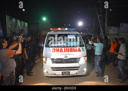 Dhaka. 12th Apr, 2017. An ambulance carrying the body of banned militant outfit Harkat-ul-Jehad-al-Islami (HUJI) ringleader Mufti Abdul Hannan leaves Bangladesh's Kashimpur High Security Prison in Gazipur on the outskirts of capital Dhaka on April 12, 2017. Bangladesh on Wednesday executed three militants, including a ringleader, for the 2004 grenade attack on then British high commissioner to the country. Credit: Jibon Ahsan/Xinhua/Alamy Live News Stock Photo