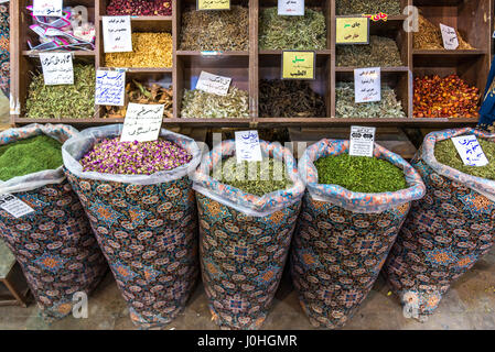 Spices for sale in Vakil Bazaar, main bazaar of Shiraz Shiraz city, capital of Fars Province in Iran Stock Photo