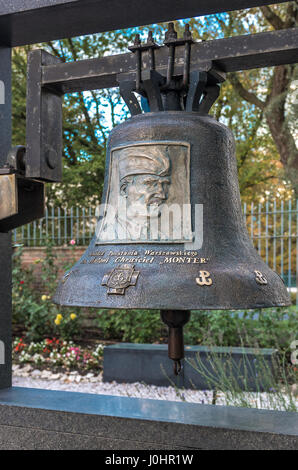 Poland, Warsaw: Bell named Monter, after the commander-in-chief of the Warsaw Upising, Brigadier General Antoni Chrusciel (nickname Monter). Stock Photo