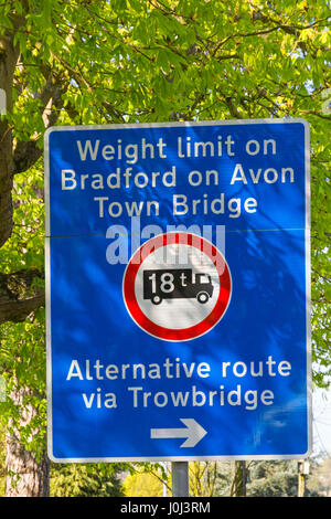 Weight limit on Bradford on Avon Town Bridge alternative route via Trowbridge road sign at Bradford on Avon, Wiltshire in April Stock Photo