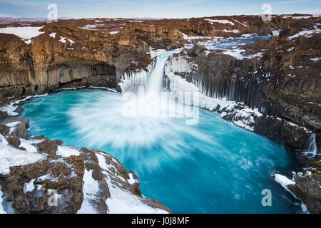 Aldeyjarfoss waterfall on the river Skjálfandafljót in winter in the Northeastern Region / Norðurland eystra / Nordurland eystra, Iceland Stock Photo