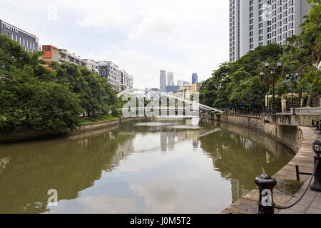 Bridge over the Singapore river at Robertson Quay Stock Photo
