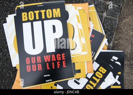 Tokyo, Tokyo, Japan. 15th Apr, 2017. Placards demanding a higher wage in Tokyo April 15, 2017, Japan. a A Group of young people by name Aequitas means Equity in Latin, organized a demonstration to demanded a minimum hourly wage of 1,500 JPY (approx. USD 13.7), currently the minimum wage ranges from 700 to 900 JPY (approx. USD from 6, 4 to 8, 3) Credit: Alessandro Di Ciommo/ZUMA Wire/Alamy Live News Stock Photo