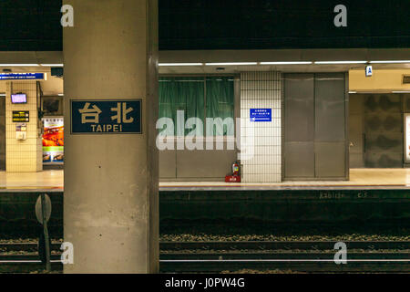 Taipei, Taiwan,26 Dec,2014 - the paltform of Taipei station Stock Photo