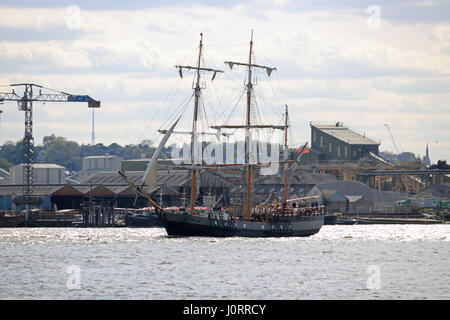 Greenwich London England UK. 15th April 2017. Tall ships sailing along the Thames as the Royal Borough of Greenwich is hosting the Rendez-vous Tall Ships Regatta 2017, with up to 30 ships from all around the world gathered on the river. Credit: Julia Gavin UK/Alamy Live News Stock Photo