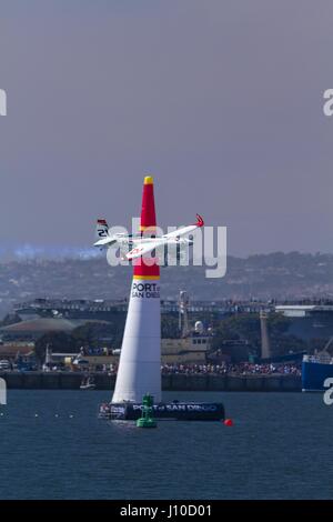 San Diego, USA. 16th Apr, 2017. On a beautiful sunny easter weekend, crowds line the beaches, rooftops, or anywhere they can to catch a glimpse of the planes screaming by.Matthias Dolderer of Germany performs during the finals at the second stage of the Red Bull Air Race World Championship in San Diego, United States on April 16, 2017. Credit: Daren Fentiman/ZUMA Wire/Alamy Live News Stock Photo