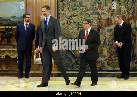 Madrid, Spain. 17th Apr, 2017. King of Spain Felipe VI with Cuban Foreign Minister Bruno Eduardo Rodriguez Parrilla during audience at the Palacio de la Zarzuela in Madrid on Monday 17 April 2017. Credit: Gtres Información más Comuniación on line,S.L./Alamy Live News Stock Photo
