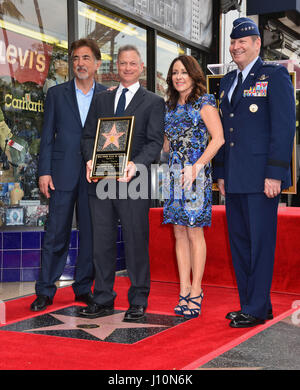 Los Angeles, USA. 17th Apr, 2017. Gary Sinise Star 23 Joe Mantegna, Patricia Heaton, general Robin Rand Gary Sinise honoured with a star on the hollywood Walk of Fame in Los Angeles. April 17, 2017. Credit: Tsuni/USA/Alamy Live News Stock Photo