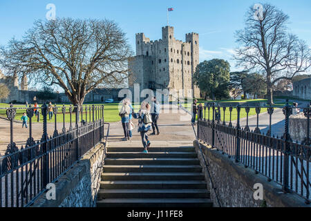 Rochester Castle River Medway Kent England Stock Photo