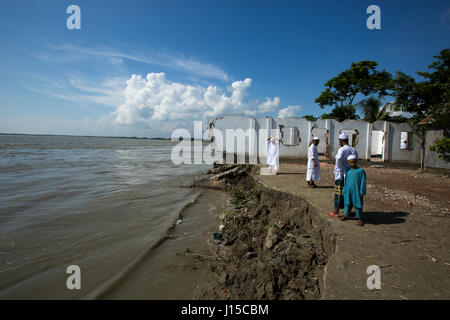 Riverbank damages due to river erosion from the Padma River at Dohar in Dhaka, Bangladesh Stock Photo