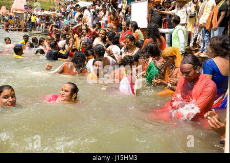 Transgender bathing in kshipra river, madhya pradesh, india, asia Stock Photo